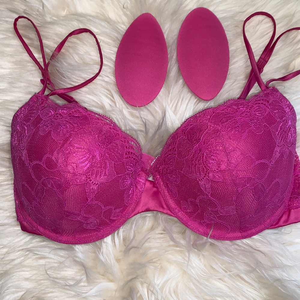 La Senza Hot pink bra with pushup pads.   2